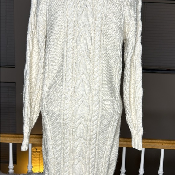 Polo Ralph Lauren Cable-Knit Sweater Dress Size Medium Crème - Picture 3 of 6